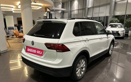 Volkswagen Tiguan II, 2018 год, 2 170 000 рублей, 9 фотография