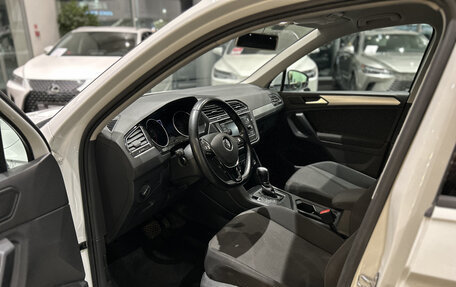 Volkswagen Tiguan II, 2018 год, 2 170 000 рублей, 20 фотография