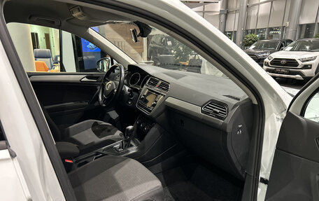 Volkswagen Tiguan II, 2018 год, 2 170 000 рублей, 15 фотография