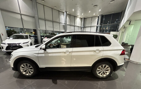Volkswagen Tiguan II, 2018 год, 2 170 000 рублей, 12 фотография