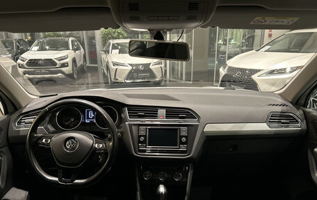 Volkswagen Tiguan II, 2018 год, 2 170 000 рублей, 18 фотография