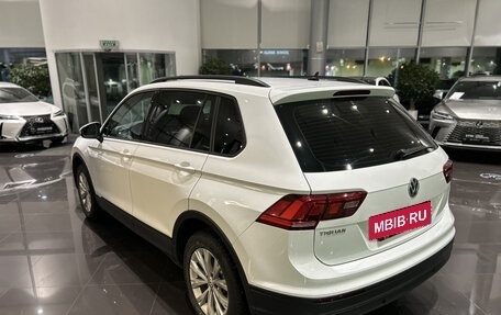 Volkswagen Tiguan II, 2018 год, 2 170 000 рублей, 11 фотография