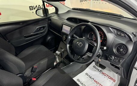 Toyota Vitz, 2018 год, 1 099 000 рублей, 8 фотография