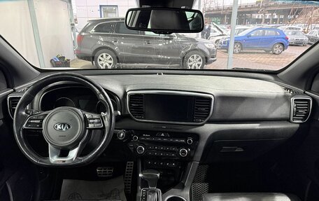 KIA Sportage IV рестайлинг, 2018 год, 1 999 000 рублей, 10 фотография