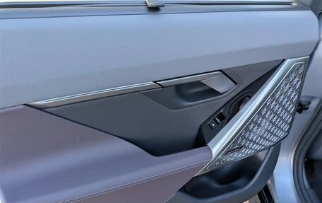 BMW 5 серия, 2025 год, 12 430 000 рублей, 19 фотография