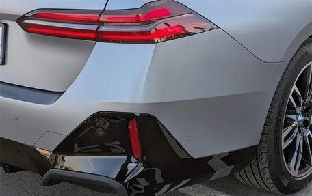 BMW 5 серия, 2025 год, 12 430 000 рублей, 28 фотография