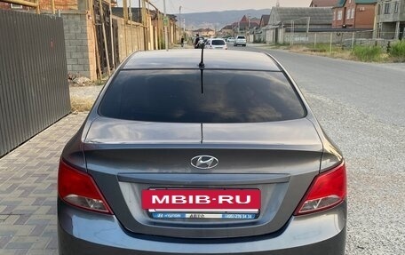 Hyundai Solaris II рестайлинг, 2015 год, 650 000 рублей, 8 фотография