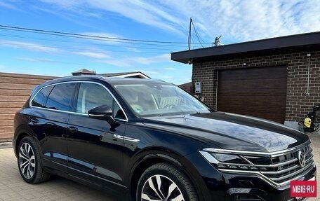 Volkswagen Touareg III, 2019 год, 4 850 000 рублей, 4 фотография