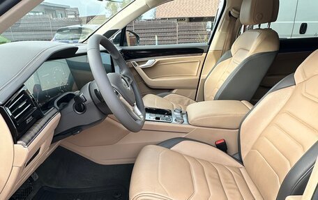 Volkswagen Touareg III, 2019 год, 4 850 000 рублей, 10 фотография