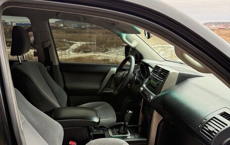 Toyota Land Cruiser Prado 150 рестайлинг 2, 2010 год, 2 135 000 рублей, 13 фотография