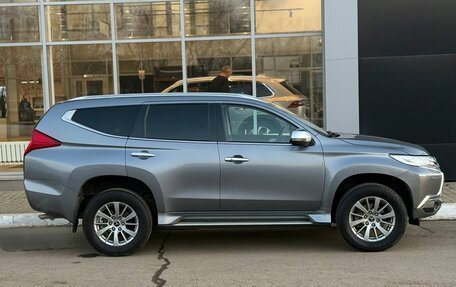 Mitsubishi Pajero Sport III рестайлинг, 2017 год, 2 250 000 рублей, 6 фотография