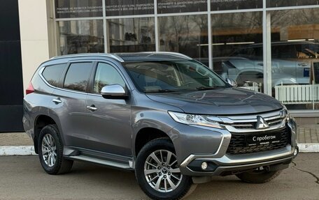 Mitsubishi Pajero Sport III рестайлинг, 2017 год, 2 250 000 рублей, 7 фотография