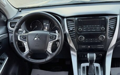 Mitsubishi Pajero Sport III рестайлинг, 2017 год, 2 250 000 рублей, 15 фотография