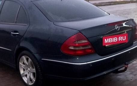 Mercedes-Benz E-Класс, 2004 год, 480 000 рублей, 3 фотография