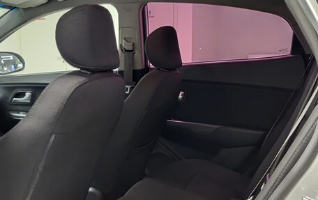 KIA Rio III рестайлинг, 2015 год, 891 000 рублей, 15 фотография