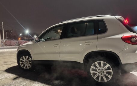 Volkswagen Tiguan I, 2010 год, 899 000 рублей, 3 фотография