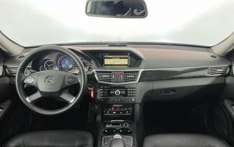 Mercedes-Benz E-Класс, 2010 год, 1 410 000 рублей, 10 фотография