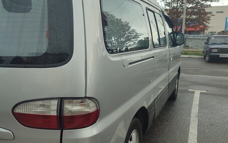 Hyundai Starex I рестайлинг, 2006 год, 590 000 рублей, 1 фотография