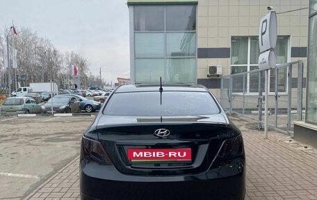 Hyundai Solaris II рестайлинг, 2016 год, 784 000 рублей, 4 фотография