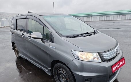 Honda Freed I, 2012 год, 1 050 000 рублей, 2 фотография
