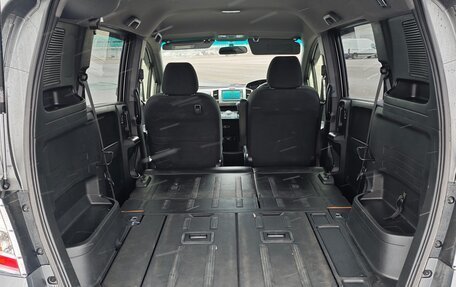 Honda Freed I, 2012 год, 1 050 000 рублей, 6 фотография