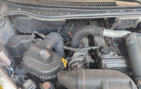 Hyundai Starex I рестайлинг, 2006 год, 590 000 рублей, 2 фотография