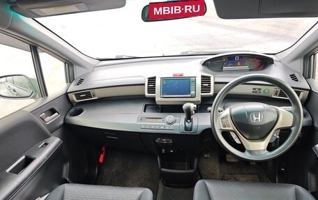 Honda Freed I, 2012 год, 1 050 000 рублей, 5 фотография