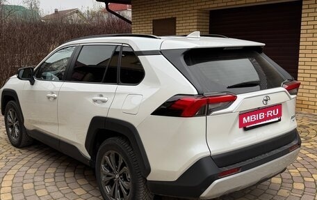 Toyota RAV4, 2025 год, 4 290 000 рублей, 4 фотография