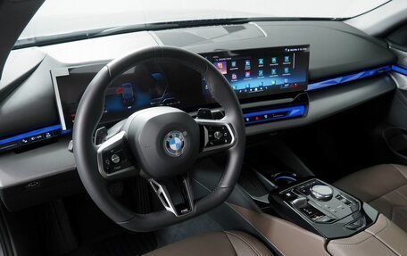 BMW 5 серия, 2025 год, 8 300 000 рублей, 12 фотография