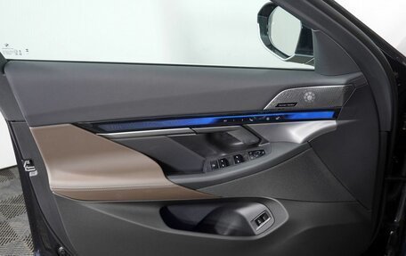 BMW 5 серия, 2025 год, 8 300 000 рублей, 10 фотография