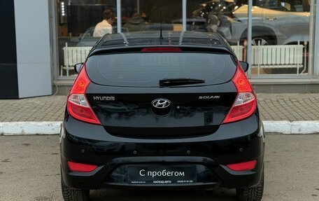Hyundai Solaris II рестайлинг, 2011 год, 735 000 рублей, 4 фотография