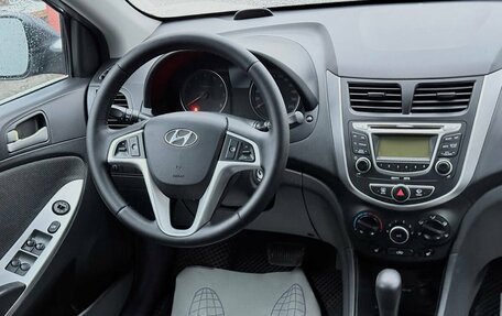 Hyundai Solaris II рестайлинг, 2011 год, 735 000 рублей, 13 фотография