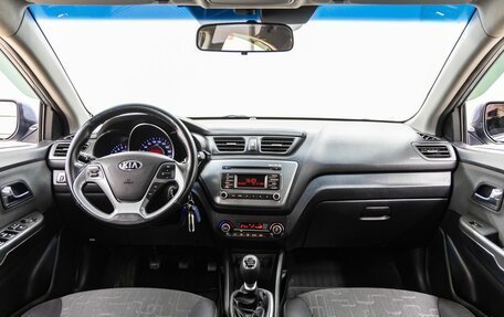 KIA Rio III рестайлинг, 2015 год, 938 000 рублей, 13 фотография