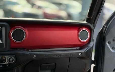 Jeep Wrangler, 2022 год, 5 100 000 рублей, 16 фотография