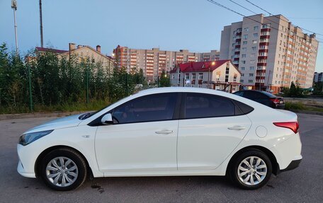 Hyundai Solaris II рестайлинг, 2021 год, 1 499 999 рублей, 15 фотография