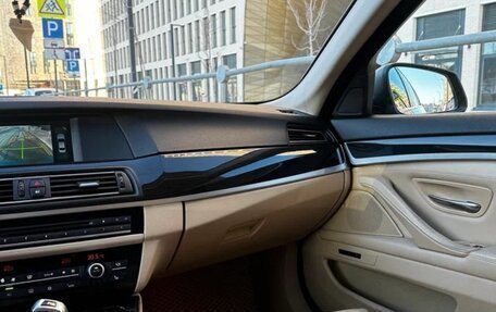 BMW 5 серия, 2010 год, 2 000 000 рублей, 8 фотография