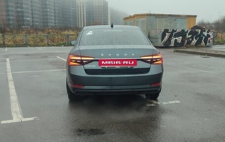 Skoda Superb III рестайлинг, 2020 год, 3 300 000 рублей, 5 фотография
