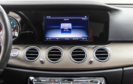 Mercedes-Benz E-Класс, 2016 год, 2 998 000 рублей, 21 фотография