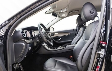 Mercedes-Benz E-Класс, 2016 год, 2 998 000 рублей, 28 фотография