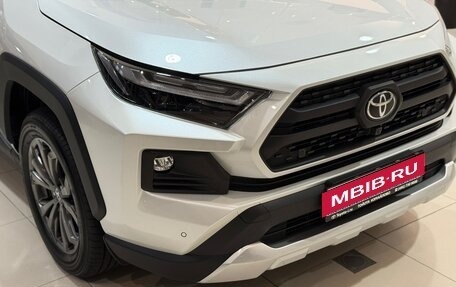 Toyota RAV4, 2025 год, 4 900 000 рублей, 9 фотография