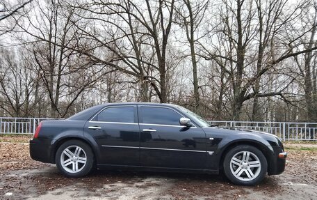 Chrysler 300C II, 2005 год, 980 000 рублей, 2 фотография