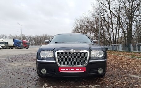 Chrysler 300C II, 2005 год, 980 000 рублей, 8 фотография