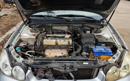 Hyundai Sonata IV рестайлинг, 2005 год, 300 000 рублей, 2 фотография