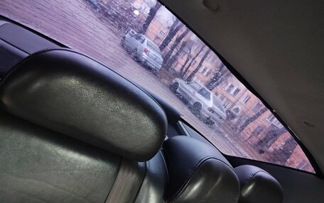 Hyundai Sonata IV рестайлинг, 2005 год, 300 000 рублей, 19 фотография