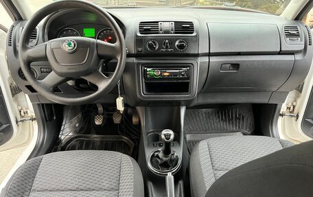 Skoda Fabia II, 2011 год, 399 000 рублей, 11 фотография