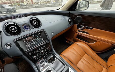 Jaguar XJ IV (X351), 2013 год, 2 300 000 рублей, 10 фотография