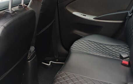 Hyundai Solaris II рестайлинг, 2011 год, 545 000 рублей, 8 фотография