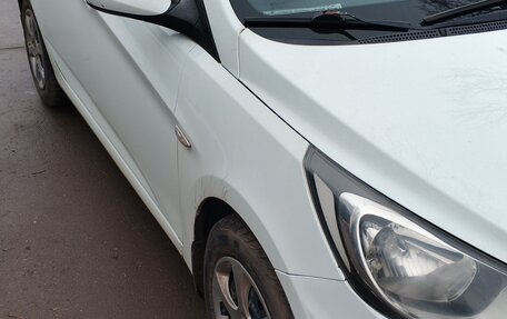 Hyundai Solaris II рестайлинг, 2011 год, 545 000 рублей, 14 фотография