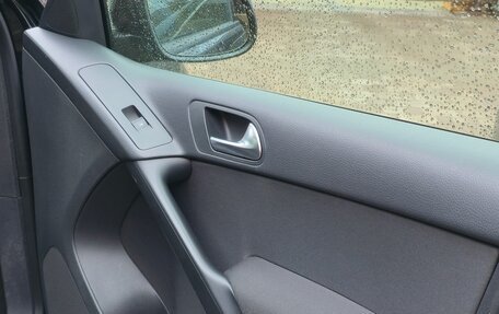 Volkswagen Tiguan I, 2015 год, 1 850 000 рублей, 22 фотография