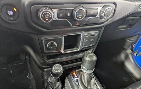 Jeep Wrangler, 2021 год, 4 520 000 рублей, 16 фотография